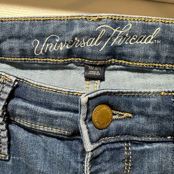 Universal Thread Jeans - Picture 3 of 3